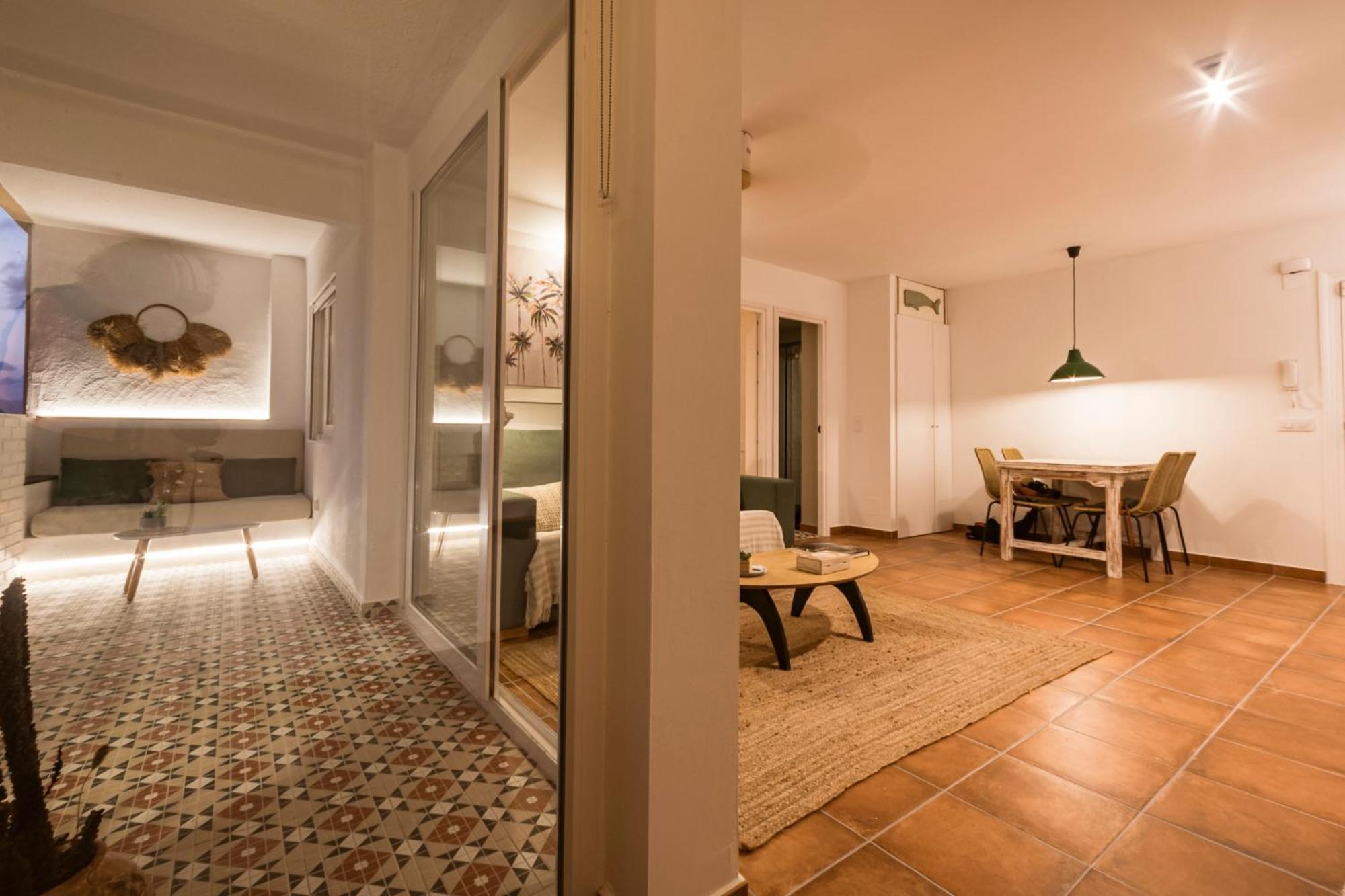 K-Nat By Nuka Homes Platja de Larenal Экстерьер фото